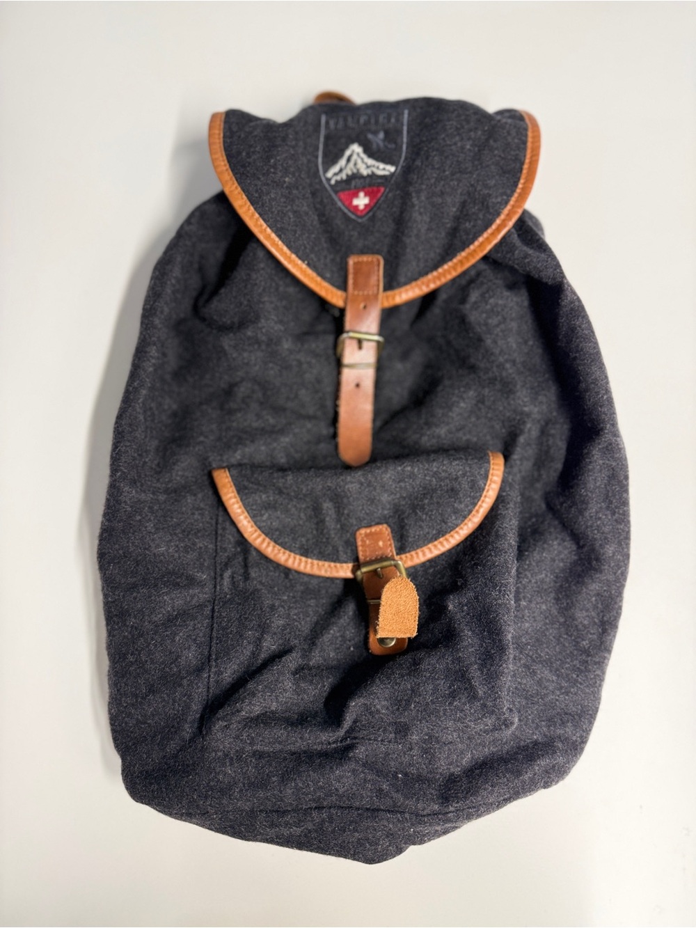 Vampire 1950 Vintage Backpack in Black & Brown